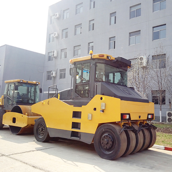 XCMG 20 ton XP203 pneumatic tyre tire compactor machine
