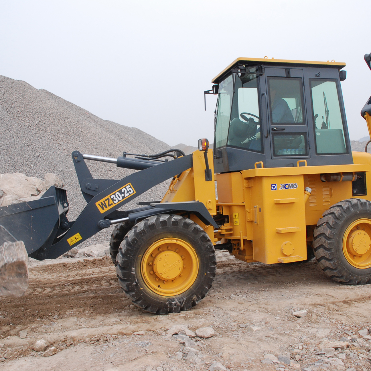 XCMG 2.5 ton WZ30-25 Backhoe Loader