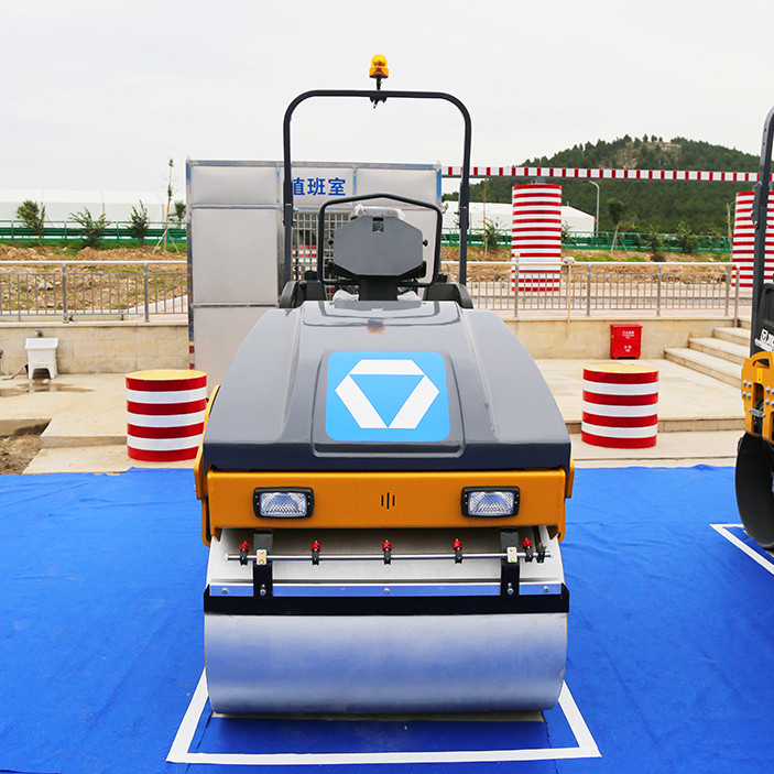 XCMG 4 ton Double Drum Road Roller XMR403