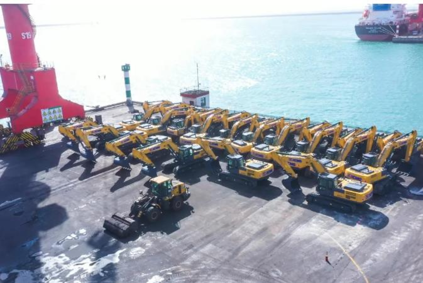 In full load, XCMG products worth of over 100 million yuan are popular along the Belt and Road