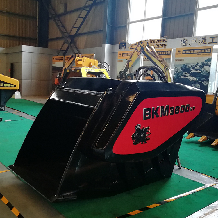 BROOKMAN Excavator  jaw crusher bucket