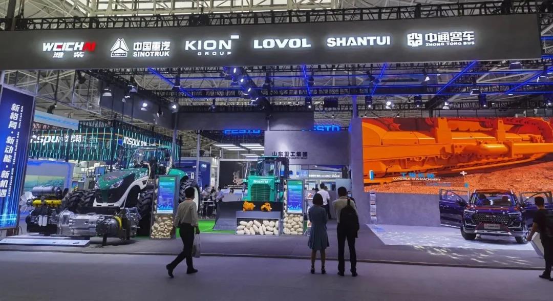 山推携全球首台纯电推土机重磅亮相2021新动能·青岛展览洽谈会-山推新闻-山推股份 3